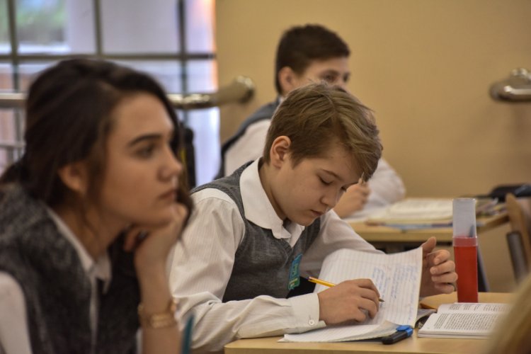 Призеров ВсОШ подготовили более 200 школ столицы
