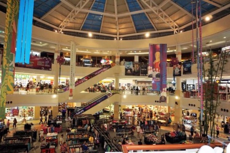 Посещаемость московских торговых центров выросла на 3%