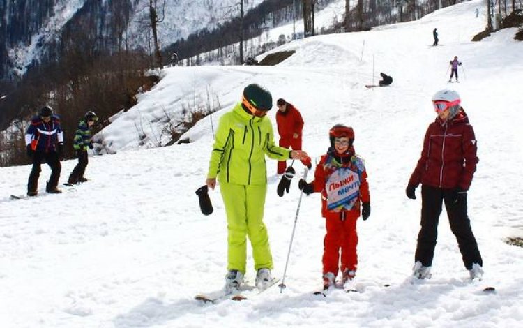Курорт «Роза Хутор» поможет с реализацией уникальной программы «Лыжи мечты»